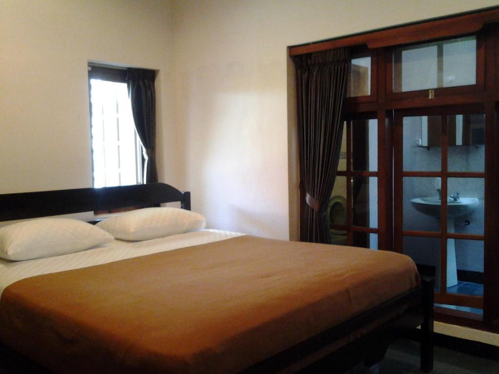 Krowi Inn สุราบายา ภายนอก รูปภาพ
