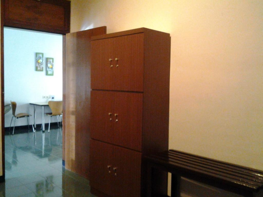 Krowi Inn สุราบายา ห้อง รูปภาพ